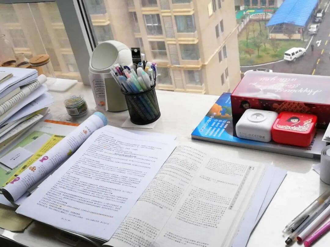 武汉高三学生:曾经崩溃,如今都在尽力重回正轨|谷雨 武汉高三学生:曾经崩溃,如今都在尽力重回正轨|谷雨-黑板洞察