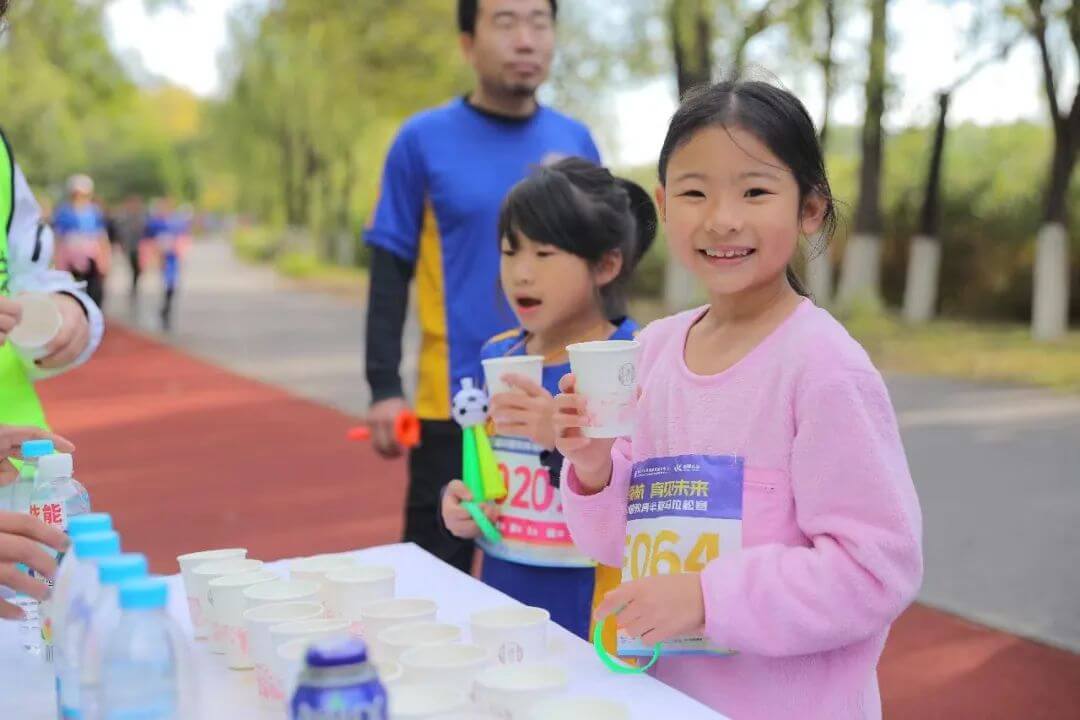 “科教领航 育见未来”——第三届中国教育半程马拉松赛成功举办！-黑板洞察